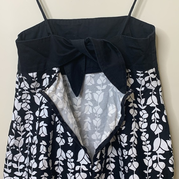 AGB | Black White Floral Spaghetti Strap Peekaboo Bow Hidden Zip Sheath Dress 16 - Picture 10 of 16
